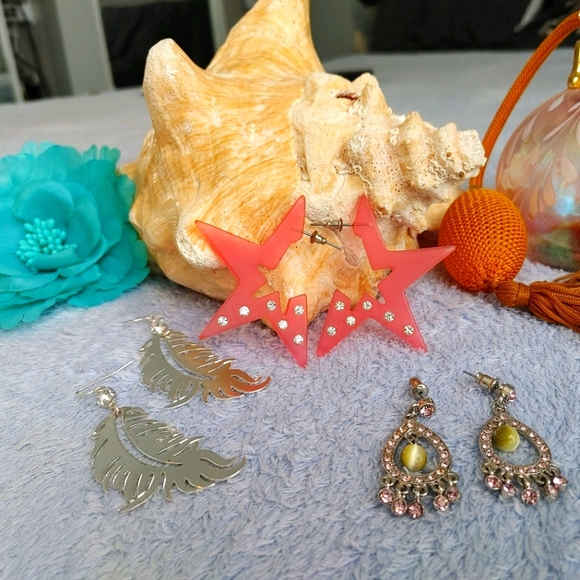 Earring set - Picture 1 of 4